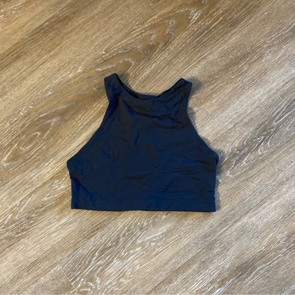 Skims Fits Everybody High Neck Bra - Picture 2 of 3